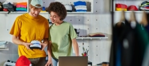 Read more about the article Why Personalized Corporate Gifts Will Dominate 2025