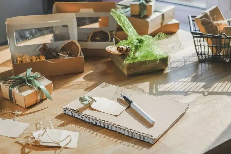 Why Personalized Corporate Gifts Will Dominate 2025 3 Keep Employees Happy and Motivated 1